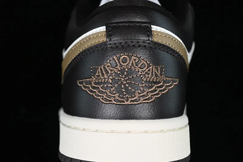 All categories Air Jordan Jordan series basketball shoes Air Jordan 1 Low G version pure original Air Jordan 1 Low AJ1 Joe 1 white coffee color low-top cultural casual sneakers DC0774-200